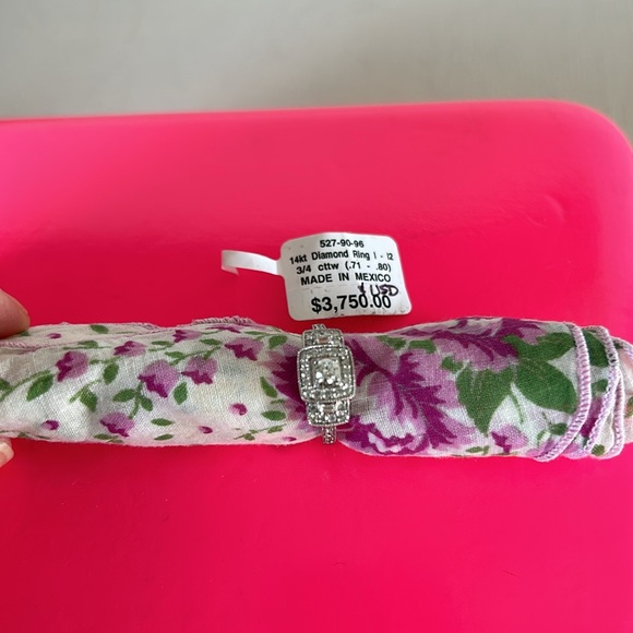 NWT 14kt Vera Wang diamond ring. Excluded from bundle discounts - Picture 9 of 13